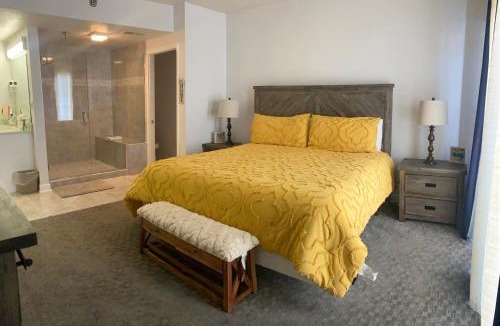 Pigeon Forge House | River Place Condos #711 3BD