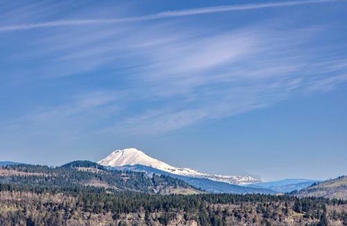 Hood River House | River Ranch home