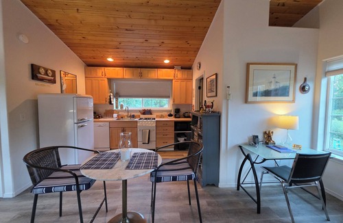 Downtown Klamath Falls Apartment | River Rest Loft on the Link River