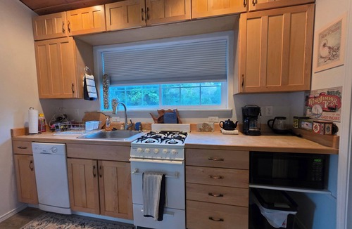 Downtown Klamath Falls Apartment | River Rest Loft on the Link River