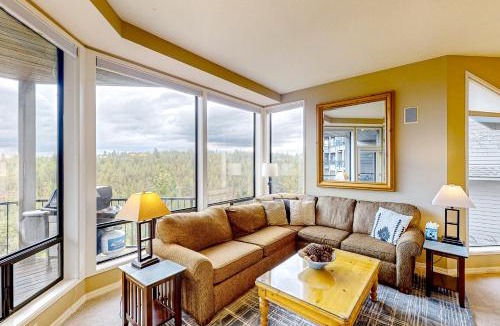 Century West Apartment | River Ridge 321A&B - Mount Bachelor Village Resort