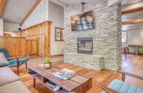 Century West House | River Ridge 322B