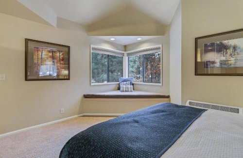 Century West House | River Ridge 429B - Meredith Lodging