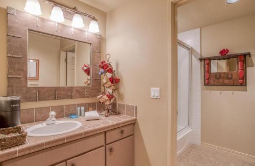 Century West House | River Ridge 617B - Meredith Lodging