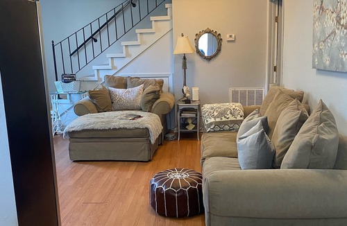 Kenner - Louis Armstrong International Airport House | River Ridge cottage sleeps 6 Pet's Welcome 30 day min