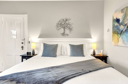 Martins River House | River Ridge Lodge