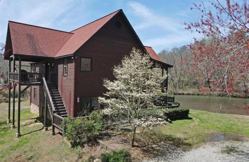 Copperhill House | River Ridge Retreat
