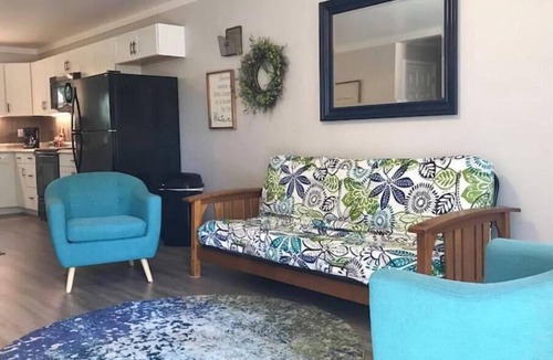 Van Buren House | River Ridge Retreat