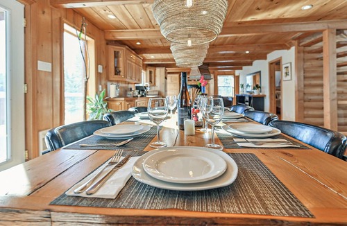 Notre-Dame-de-la-Merci House | River Rock Retreat CITQ 311224