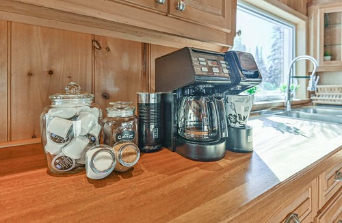 Notre-Dame-de-la-Merci House | River Rock Retreat CITQ 311224