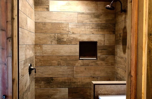 Green River Bed & Breakfast | River Rock Inn B&B - Adults Only