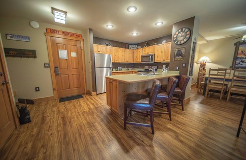 River Run Condo | River Run Adventure | Mini Golf & Pool