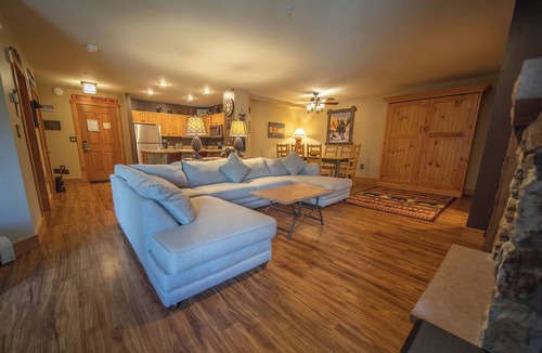 River Run Condo | River Run Adventure | Mini Golf & Pool