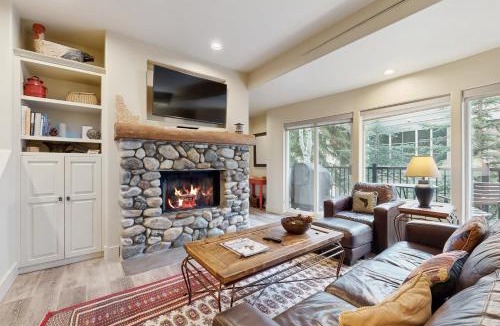 Ketchum House | River Run Sun Bird Escape