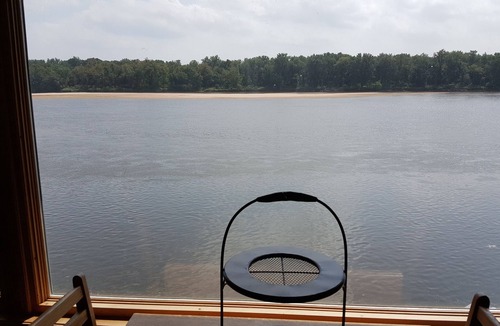 Muscoda Cottage | River's Edge Cabin, LLC