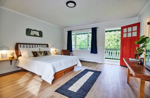 Barryville Hotel | River's Edge