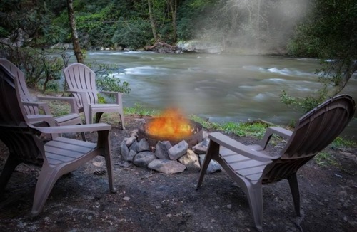Rivers Edge Cabin | River Song | Ellijay, GA
