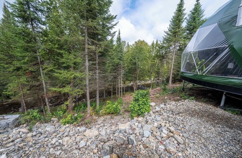 Notre-Dame-du-Rosaire Ski Chalet | River & SPA | Les Domes de la Riviere Alick