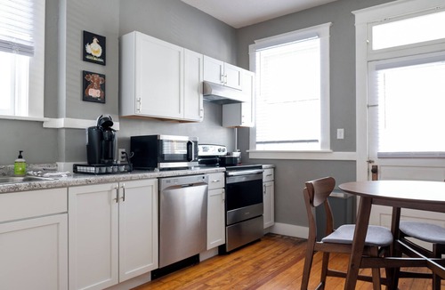 Cape Girardeau Apartment | River Town Retreat near SEMO