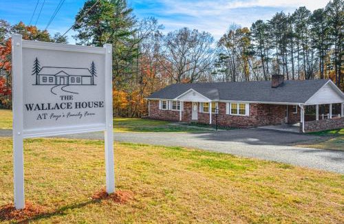 Pilot Mountain House | River, Trails & Wine! Group Retreat Near Mt Airy