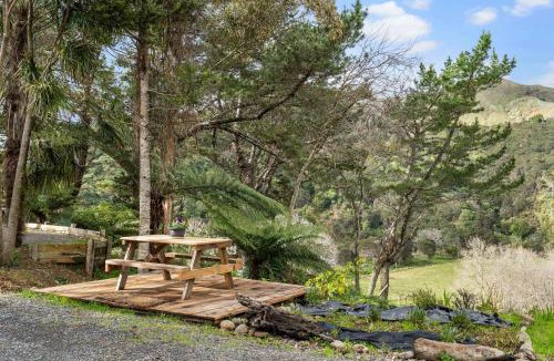 Thames Apartment | River Valley Escapes