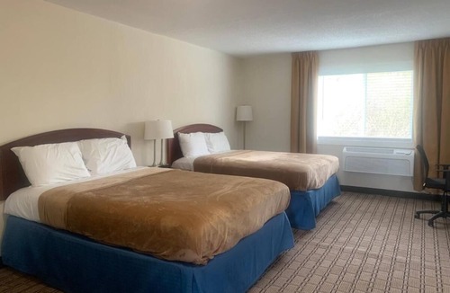 West Hatfield Hotel | River Valley Inn