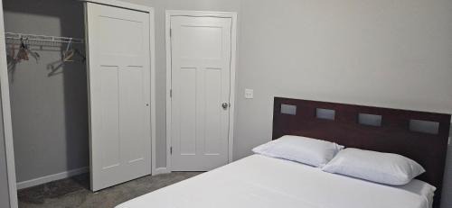 Eagan House | River Valley Stay