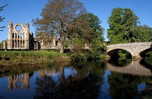 Elgin Apartment | River View Apartment