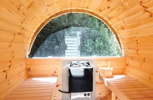 Huelgoat Cabin | River view dome sleeps 5