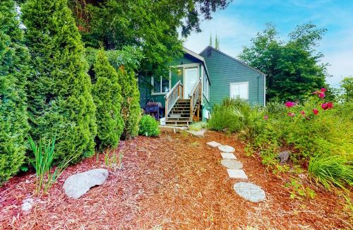 Thurston House | River View House