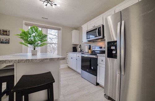 Cape Girardeau Apartment | River View Loft, Walk to Downtown