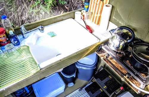 Pepeekeo Cabin | River View Rainforest Tiny Cabin with Kitchenette (No Cleaning Fee)
