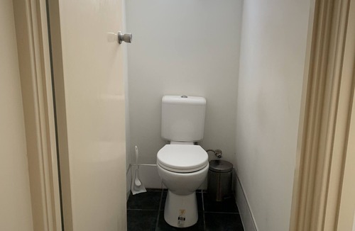 Seymour House | River View Rest Tailem Bend