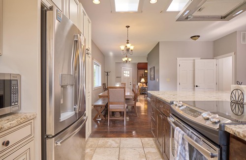 Peshastin House | River View Retreat -Easy access to Leavenworth.