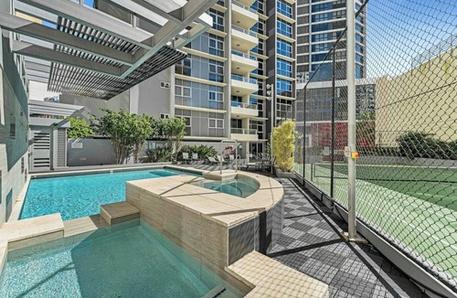 Brisbane Central Business District Apartment | River Views | 2 Bed 2 Bath Apt + Secure Parking