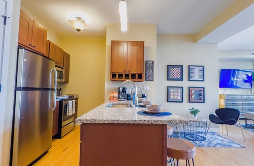 Lowertown Apartment | River Views and FREE Parking!