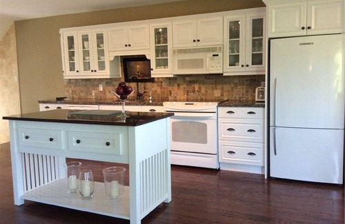 St. Catharines House | River Views | Pool Table | EV Charger | Hiking Trails | Near Niagara Falls