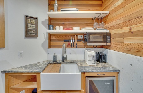Belknap Springs Cottage | River Views, Private Hot Springs Tub, Forest +Deck