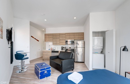 River West Apartment | River West, Second Floor Chicago by 747 Lofts