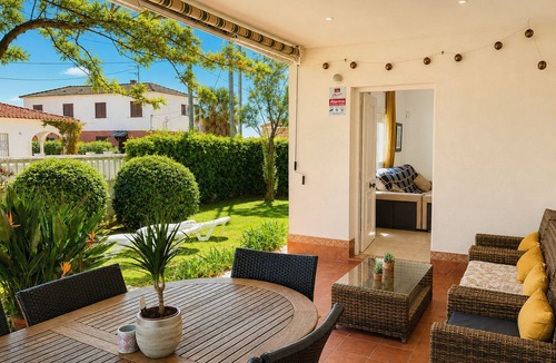 La Ribera Villa | RIVERA villa en la playa, jardin, barbacoa