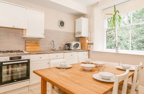 Grasmere Cottage | Riverbank