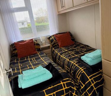 Tiddington Ski Chalet | Riverbank Lodge