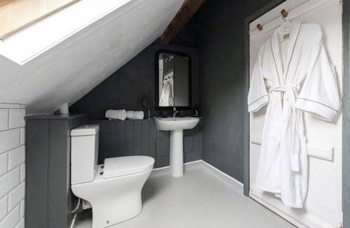 Fonthill Bishop Bed & Breakfast | Riverbarn Fonthill Bishop