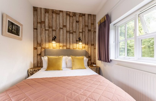 Fonthill Bishop Bed & Breakfast | Riverbarn Fonthill Bishop