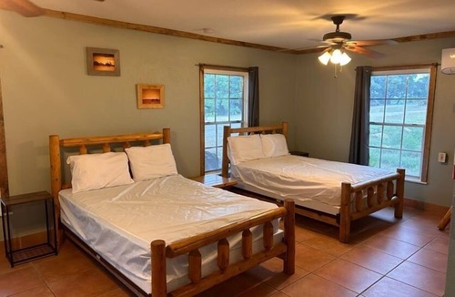Concan Hotel | Riverbend on the Frio Motel 8
