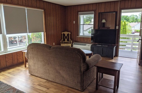 Madison Hotel | Riverboat Inn and Suites