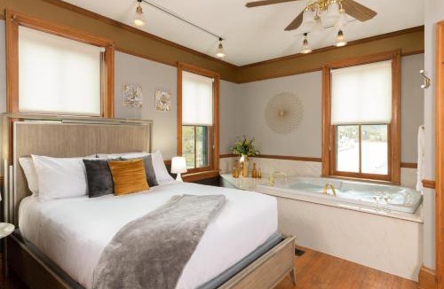 Galena Bed & Breakfast | Riverboat Suites
