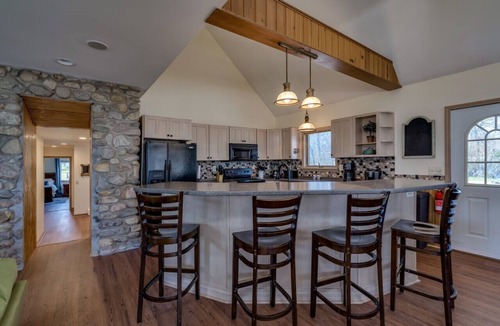 Cape Vincent House | RiverBreeze Retreat - Two Homes w/River Views