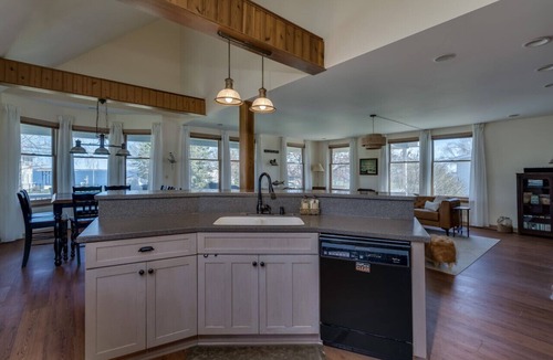 Cape Vincent House | RiverBreeze Retreat - Two Homes w/River Views