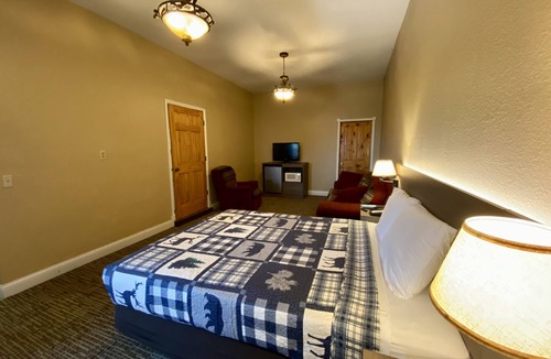 Pigeon Forge Hotel | Riverchase Lodge